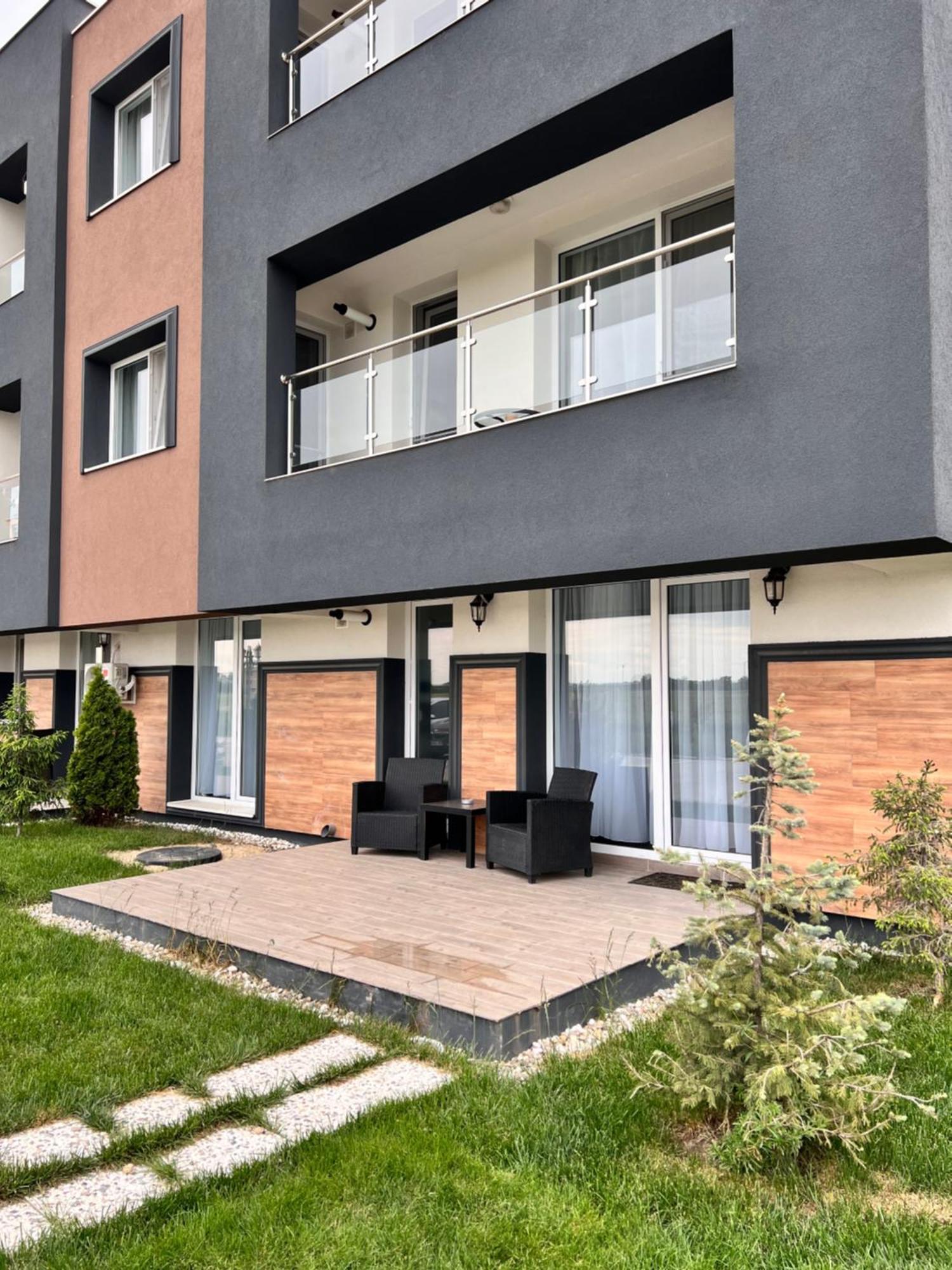 Sun Apartments Otopeni Esterno foto